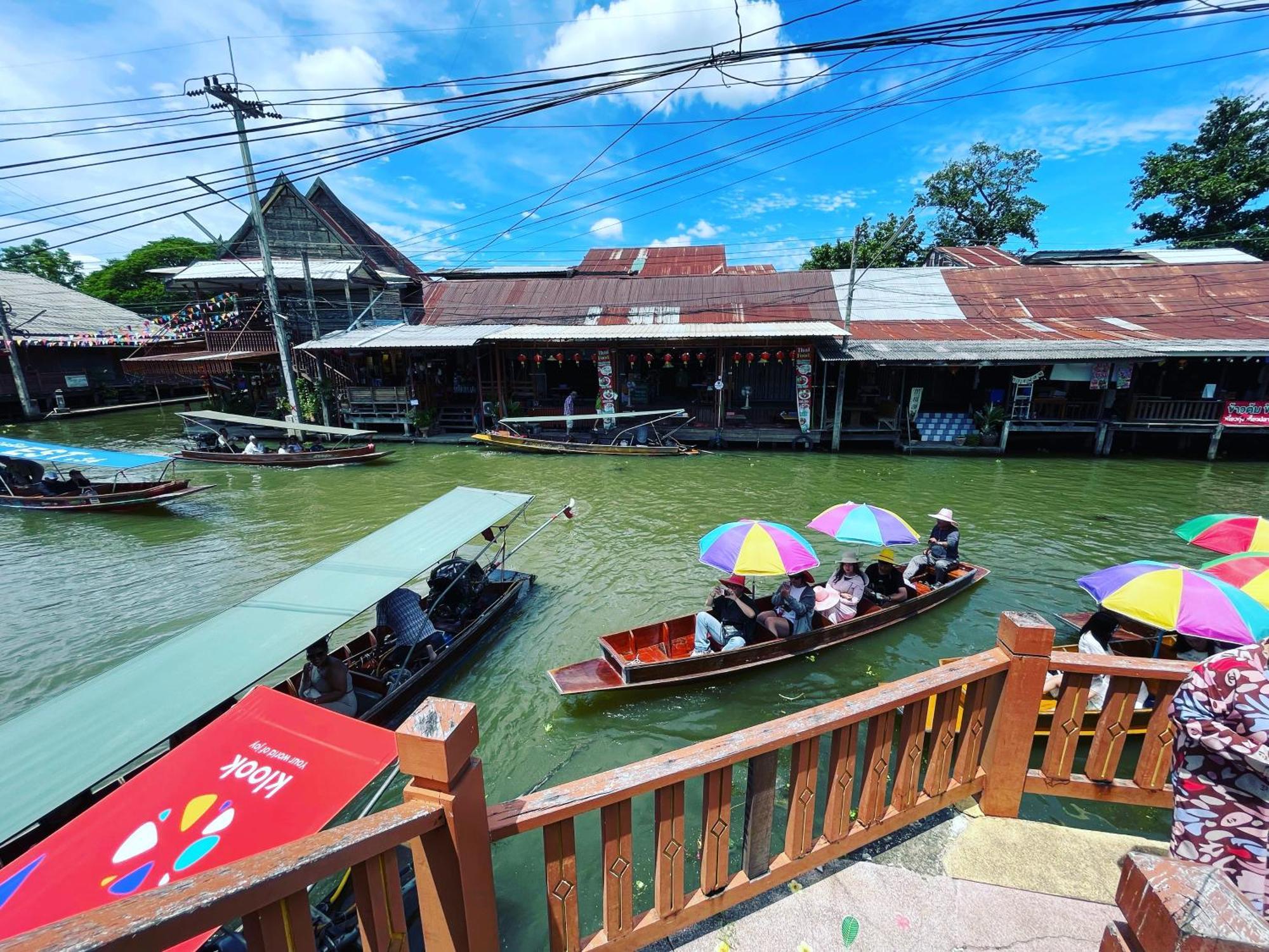 Reuan Vilawan Hotel Ratchaburi Kültér fotó